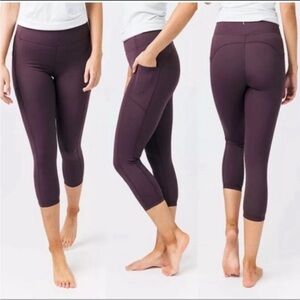 ZYIA Active Wine Purple Brilliant High Rise Pocket Capri Leggings size 14/16
